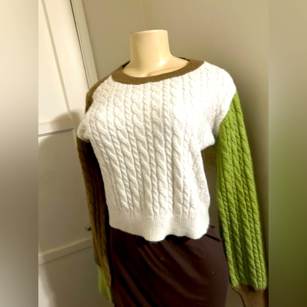 Crop sweater thick and warm size medium